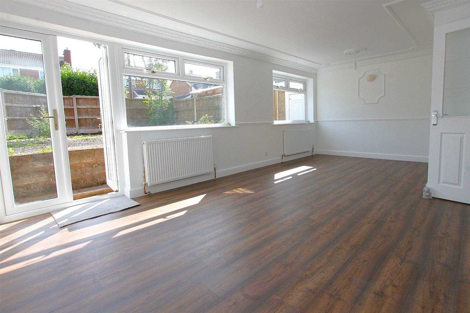 3 bed property in Hagley Road, Stourbridge